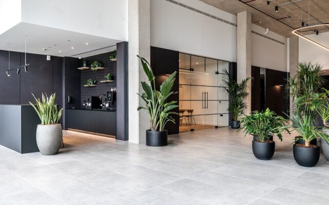 Trafford Suite Modern 1 bed With Cinema Room