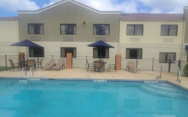 Comfort Inn And Suites