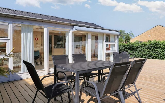 5 Person Holiday Home in Albaek