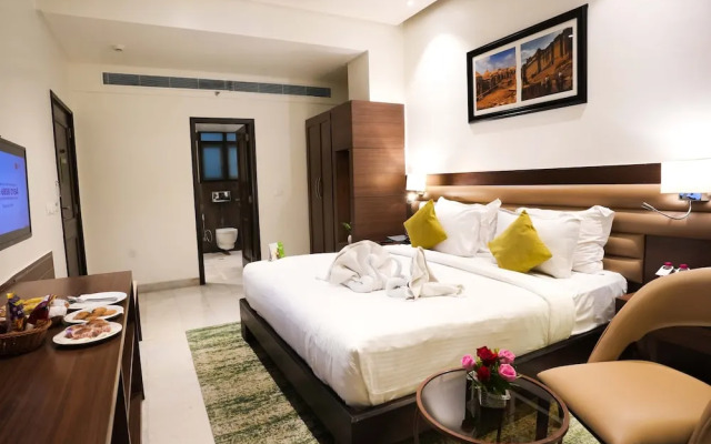 Leisure Inn Grand Chanakya