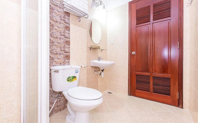 Oyo 508 Hung Phong Hotel