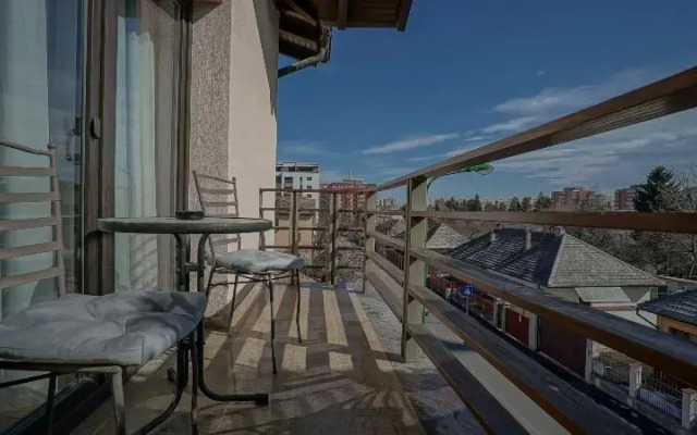 Cn2i Luxury Accommodation Twins