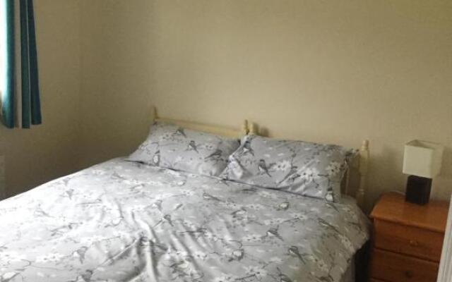 Kits Lodge Crover