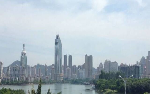 Youfeng Lakeview Hotel