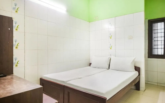 SPOT ON 45592 Nice Guest House