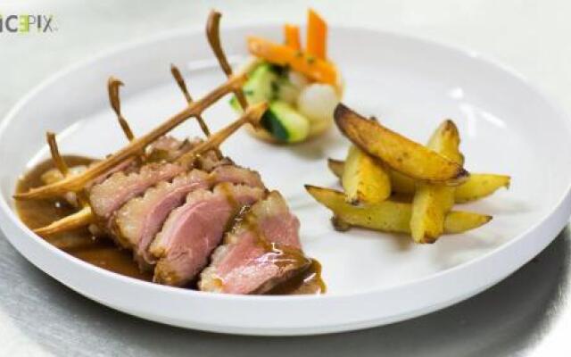 Aux Berges de la Bel