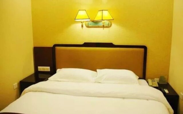 Poltton International Apartment Kunming Railway Station