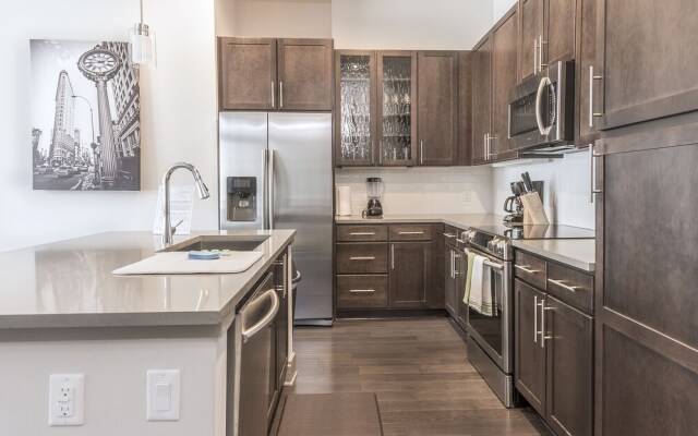 Heaven on Nashville Furnished Apartments