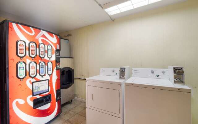 Quality Inn & Suites Conference Center Statesboro Historic District