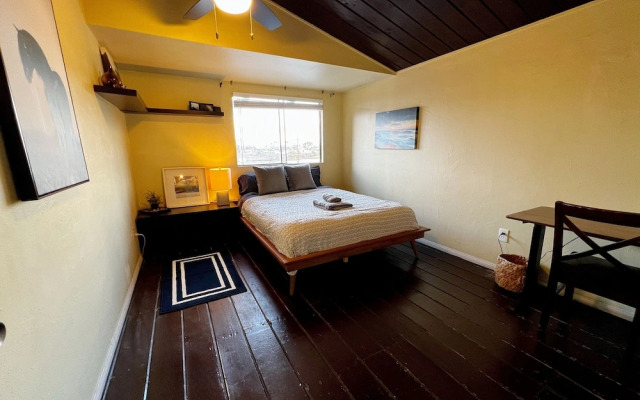 Lakeside Charm in Ocean Beach