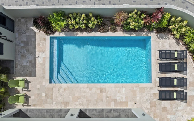 Villa Amber with pool at mambo beach