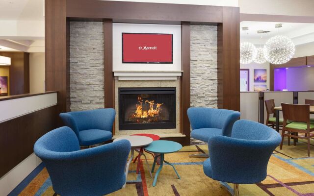 Fairfield Inn & Suites by Marriott Belleville