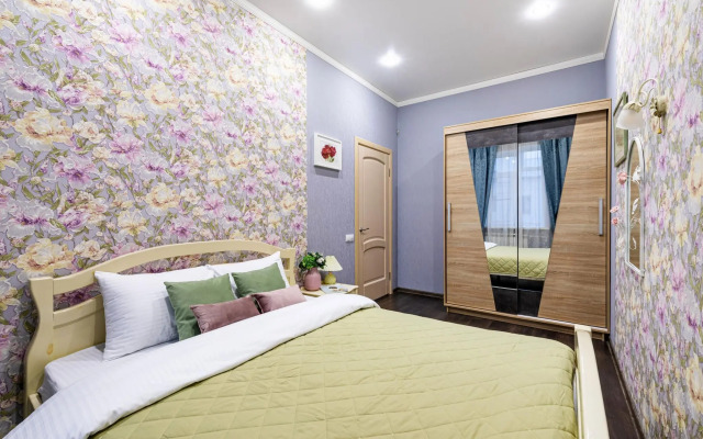 Apartment at Vishnevskogo Street