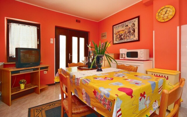 Awesome Home in Savudrija With Wifi and 2 Bedrooms