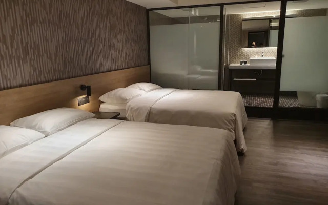 City Suites Taoyuan Station