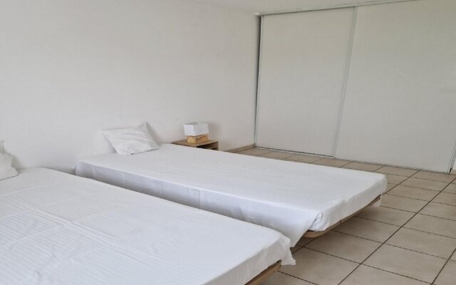 Beautiful Holiday Apartment in Uzes With Balcony