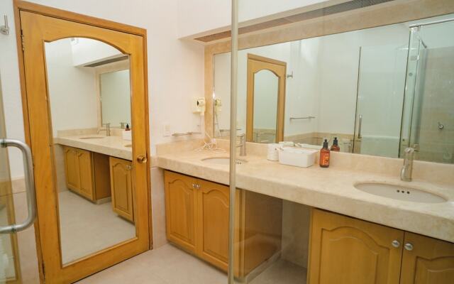 Oceanfront Condo at Voted Best Cancun Sandy Beach
