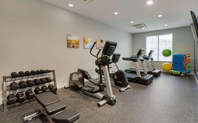 Comfort Suites Cincinnati University - Downtown