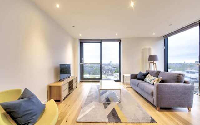 Guestready - Stylish Top Floor Apartment in the City Centre