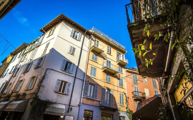 Como Unique View