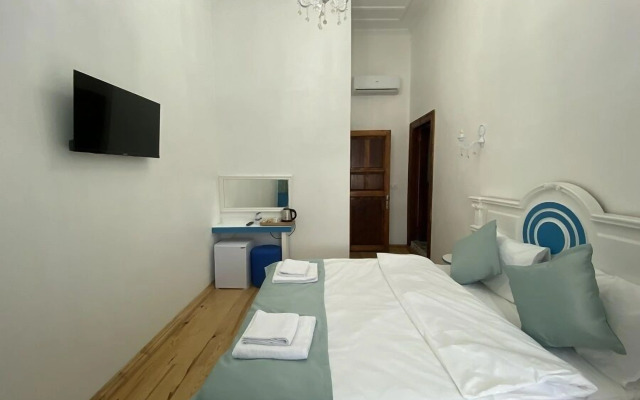 Büyükada Mavi̇ Palas Hotel