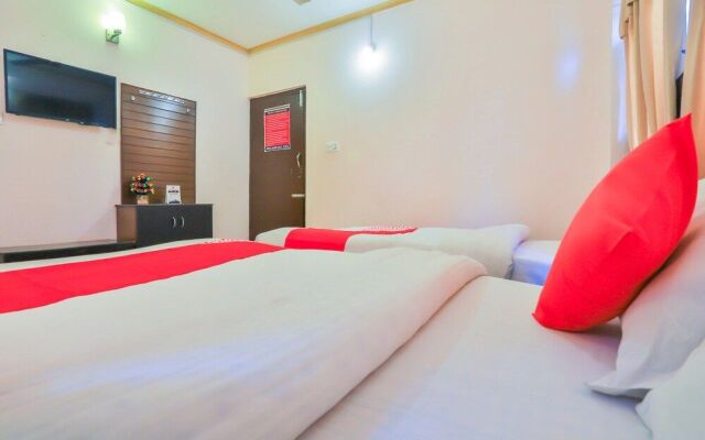 Oyo 647 Hotel Alpine Villa
