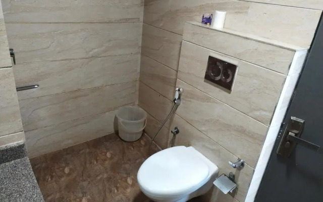 Saltstayz Express – Medicity (Near Medanta Hospital)