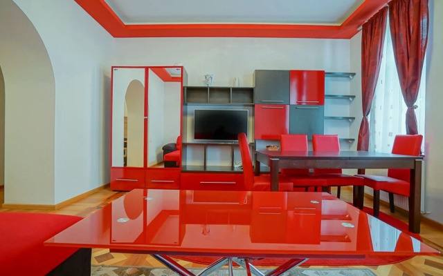 CN2i Luxury Accommodation Duplex City Center