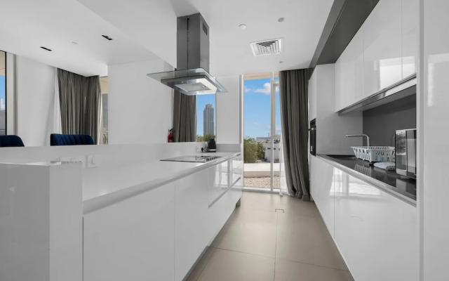 Bluewater's Residence Bay 2BR-Maid Room