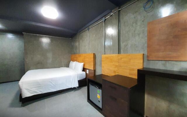 Billions loft Inn