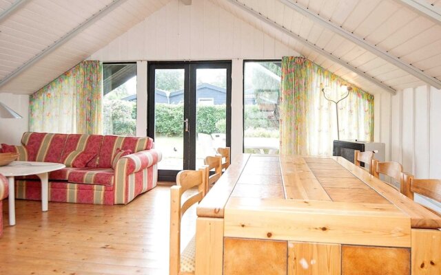 Charming Countryside Escape-by Traum