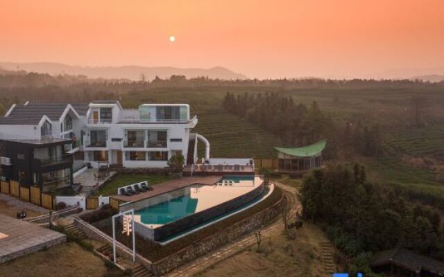 Xinchang Mountain Letter · Cloudside Homestay