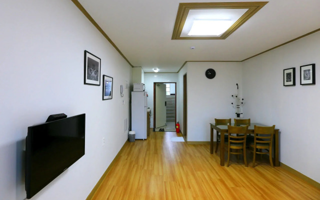 Budapest Inn