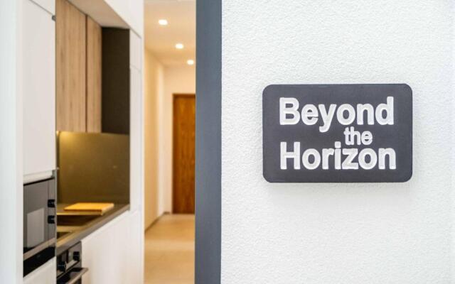 Villa Beyond the Horizon