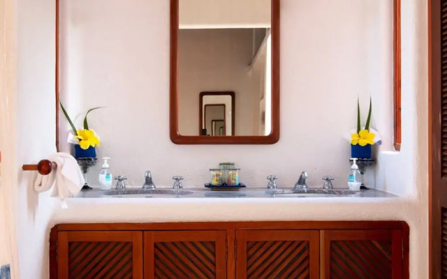 Lujosa Casa de 4 Recámaras con Alberca