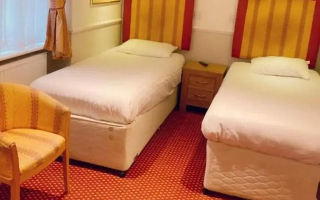 Hyde Park Radnor Hotel