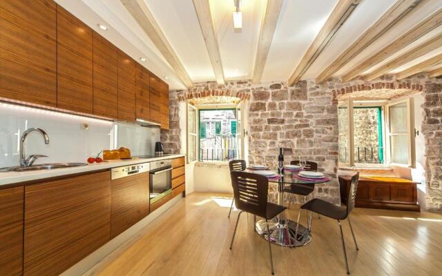 Luxury San Giovanni Apartment 1
