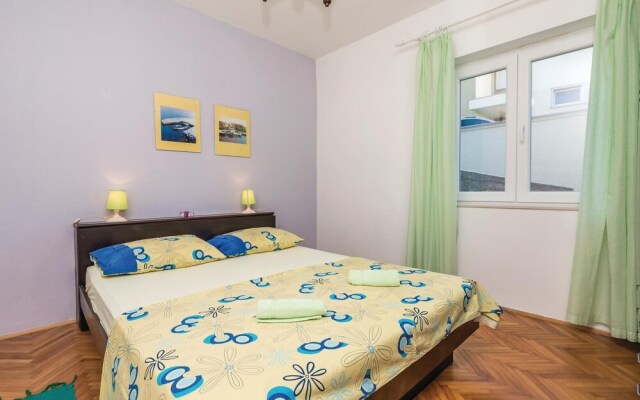 Nice Home in Stara Novalja With Wifi and 3 Bedrooms