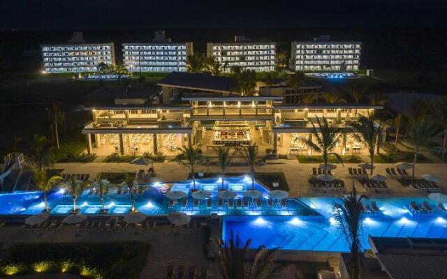 Oceana Resort & Conventions - All Inclusive