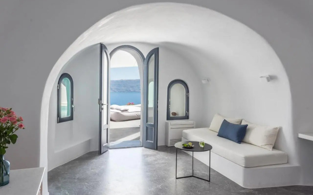 Chelidonia Luxury Suites