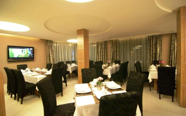 Hotel Ave Lux