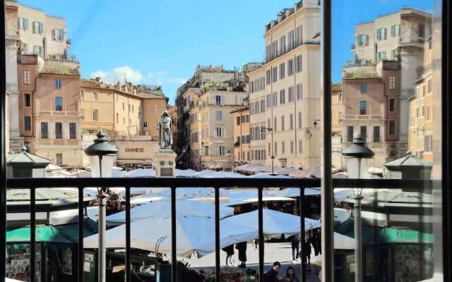 Campo di Fiori Apartment
