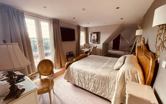 Nuthurst Grange Country House Hotel