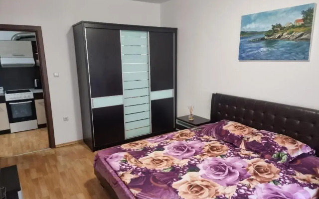 Sunny Day 6 Apartment