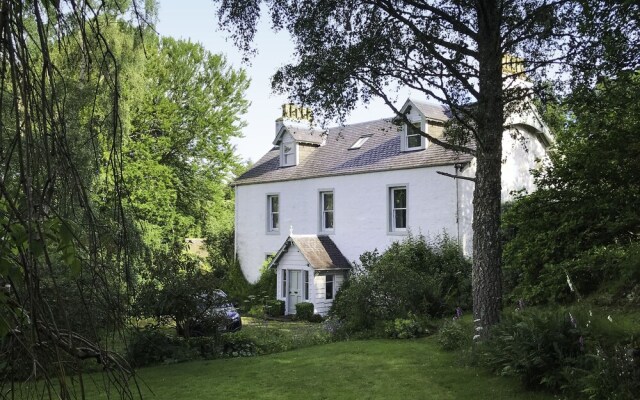 "Kirkmichael House B&b"