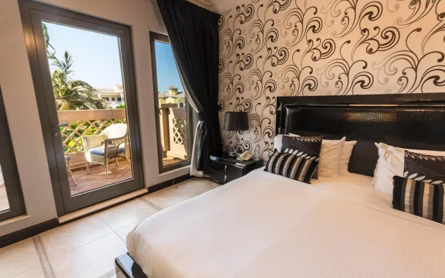 The Palm Jumeirah Villas - Frond A
