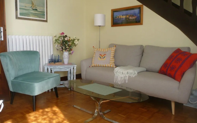 House in Treompan Near Sandy Beach