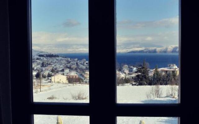 Bella Toumpa Archontiko