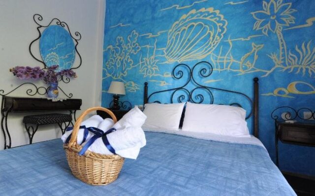 Thalassa Hotel