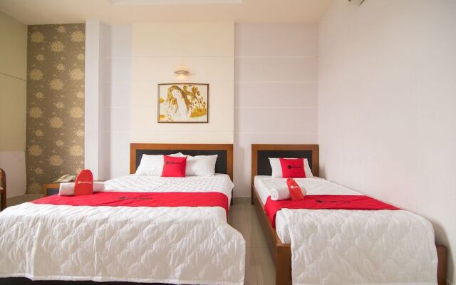 Reddoorz Near Saigon Zoo 3